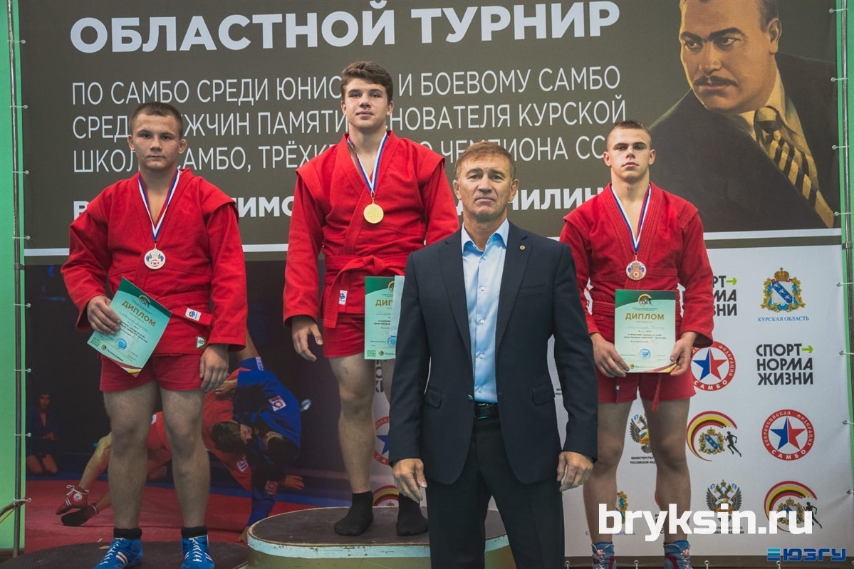 Александр Брыксин организовал мастер-классы для юных самбистов с участием чемпионов мира