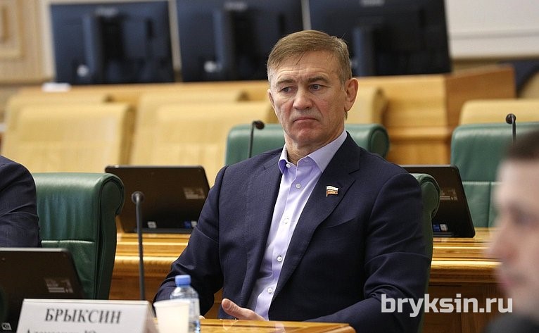 Брыксин: «Комитет одобрил эксперимент по углеродному регулированию на территории Сахалинской области»