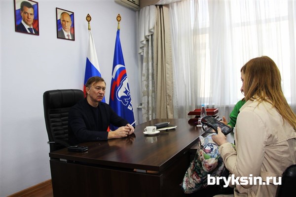 Самозанятые смогут получать пособие по больничному