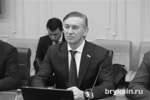 Брыксин: «Закон защитит железнодорожный транспорт от актов незаконного вмешательства»