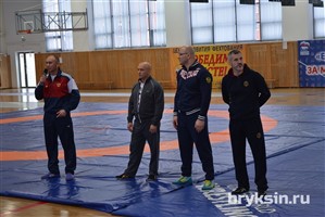 По приглашению Александра Брыксина Курск посетили легенды спортивной борьбы Артур Таймазов и Бувайсар Сайтиев